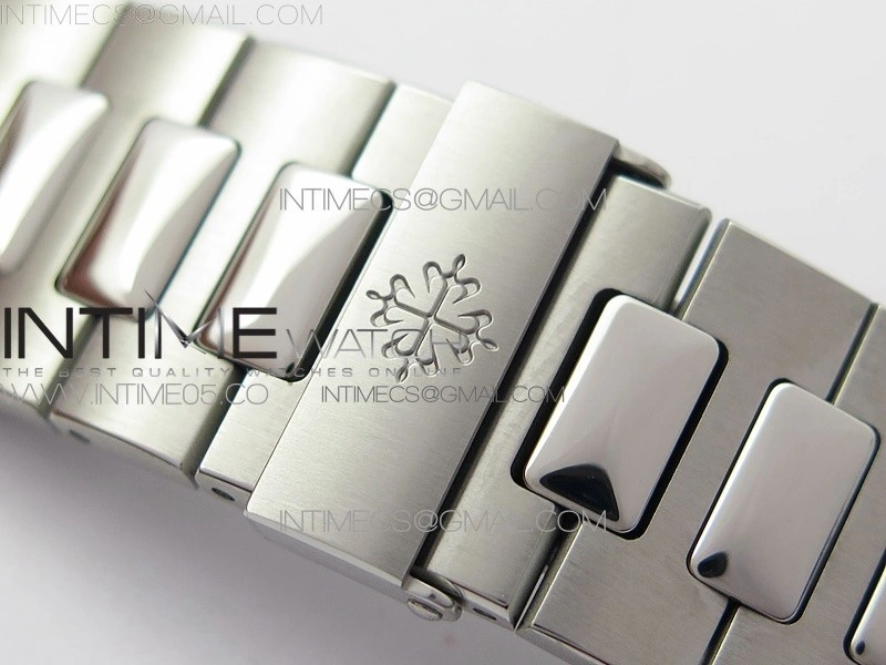 NAUTILUS 5726 SS GRF 1:1 BEST EDITION WHITE DIAL WORKING ANNUAL CALENDARON SS BRACELET A.324 V3